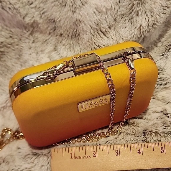 Escada hard shell clutch bag removable chain shoulder strap good condition - Picture 2 of 8